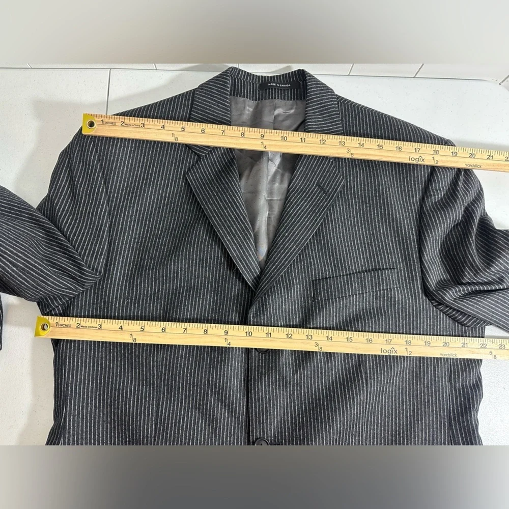 Calvin Klein Mens Gray Wool Cashmere Pinstriped Suit Sz 41R & Pants Sz 36x30
